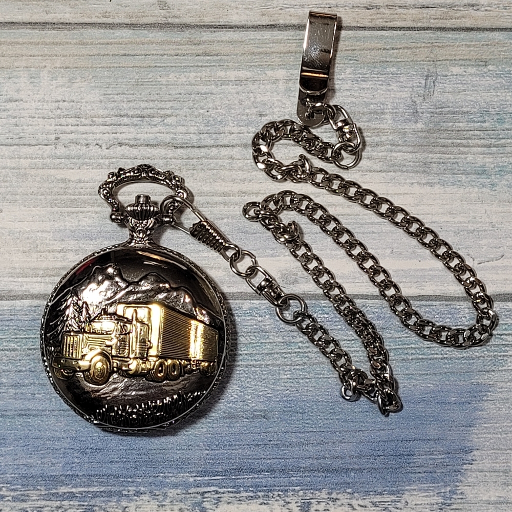 Madison QUARTZ Watch pocket with chain - Picture 7 of 7